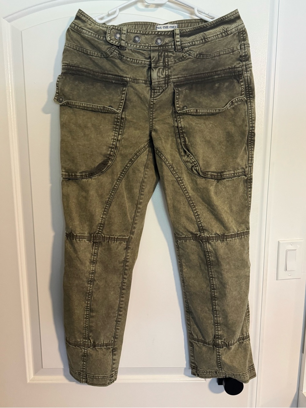 We The Free Olive Utility Cargo Capris